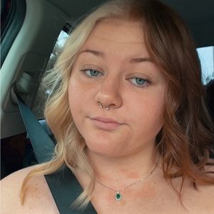 Meet your Posher, Kaitlyn